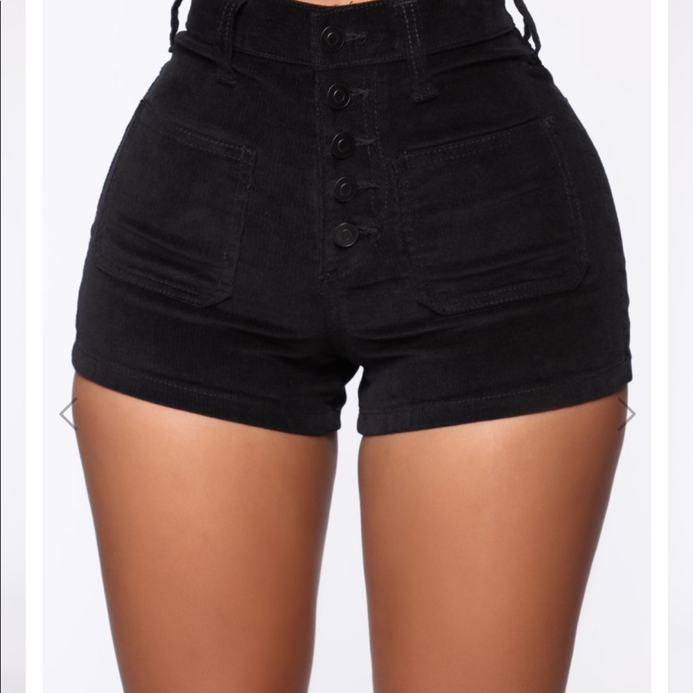 fashion nova velvet high waisted shorts 🖤